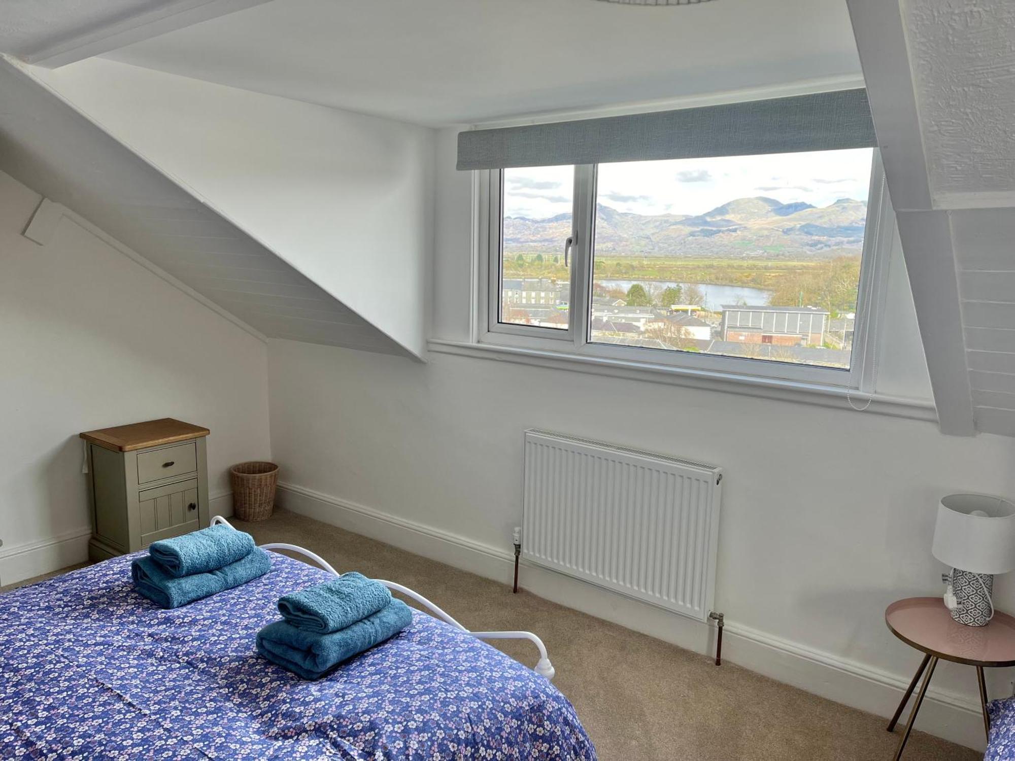 Harbour & Mountain Views, Porthmadog House, Sleeps 9, 4 Bedrooms, Two And Half Bathrooms Exterior foto
