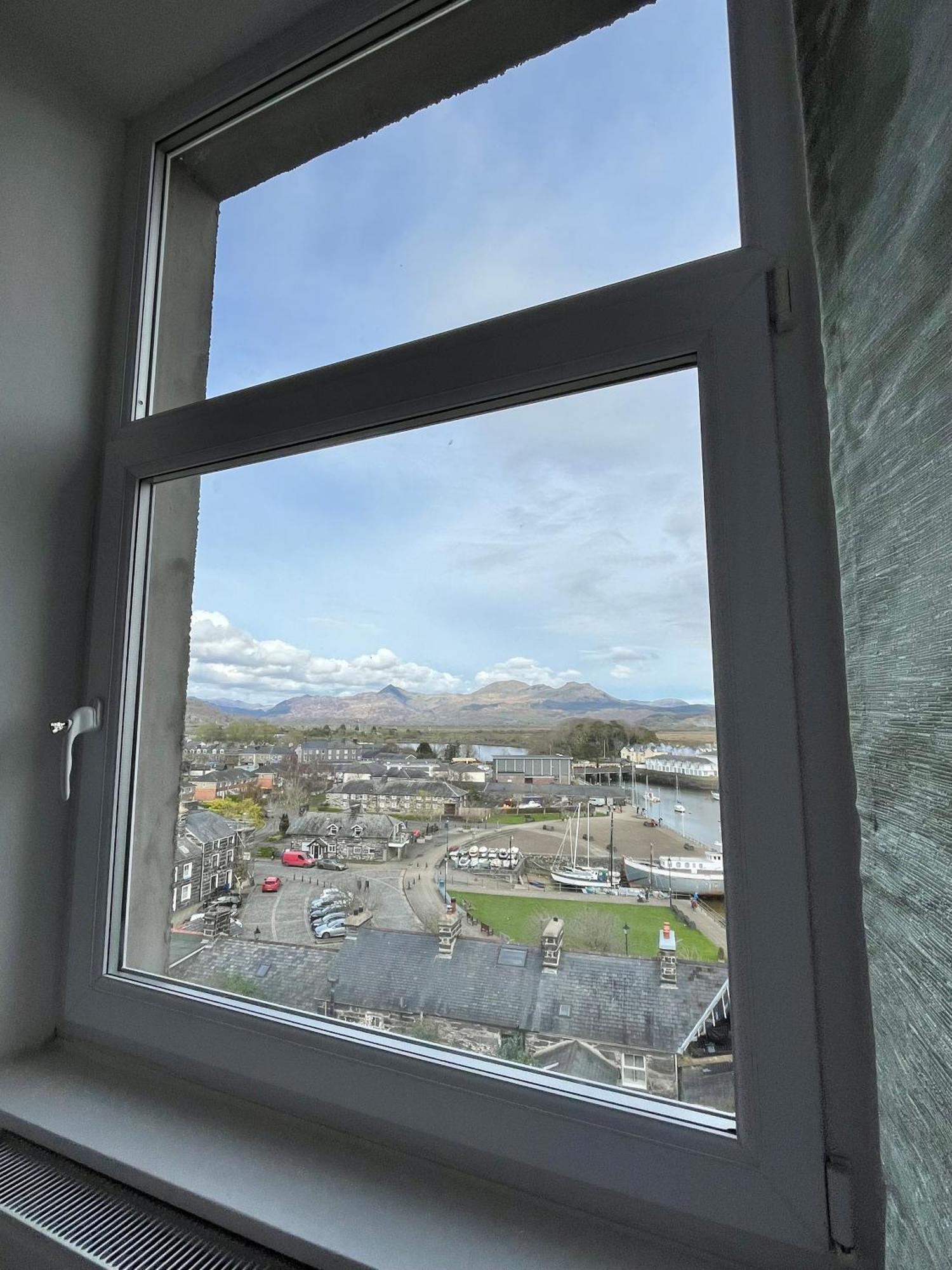 Harbour & Mountain Views, Porthmadog House, Sleeps 9, 4 Bedrooms, Two And Half Bathrooms Exterior foto