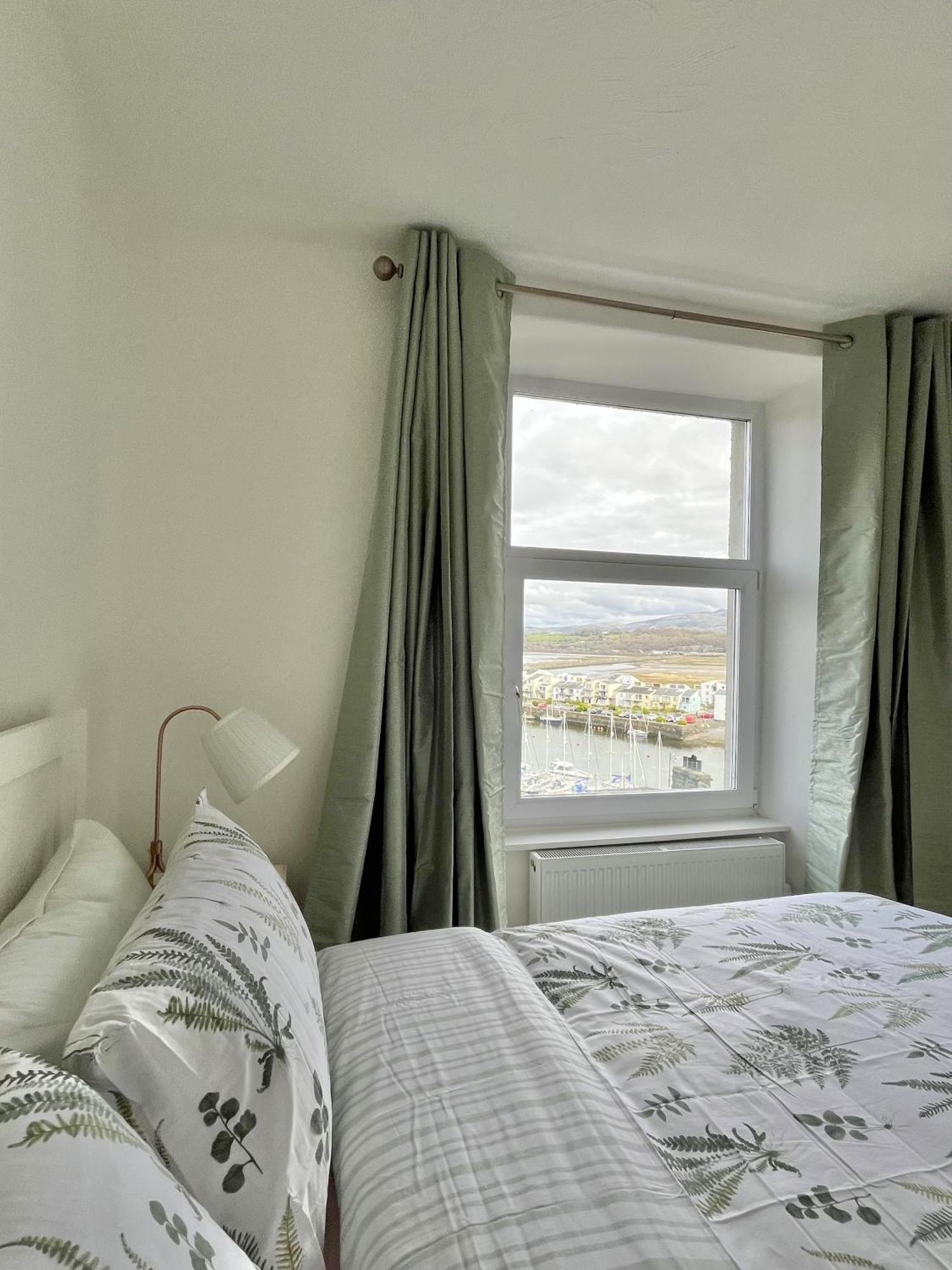 Harbour & Mountain Views, Porthmadog House, Sleeps 9, 4 Bedrooms, Two And Half Bathrooms Exterior foto
